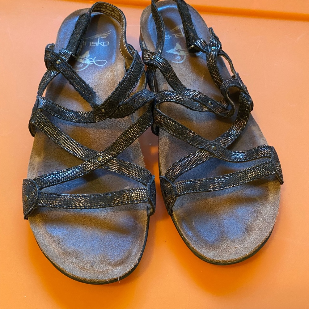 Dansko sandals 37